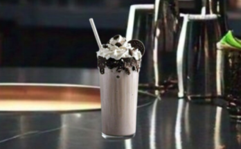 Best Oreo Milkshake Recipe