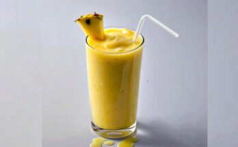 Pineapple and Banana Smoothie